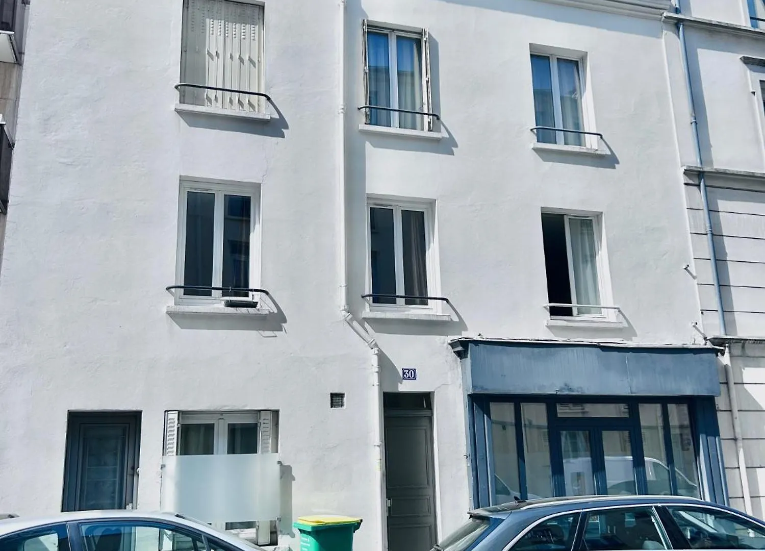 Studette Pour Etudiante, Proche De La Tour Eiffel Apartment Paris